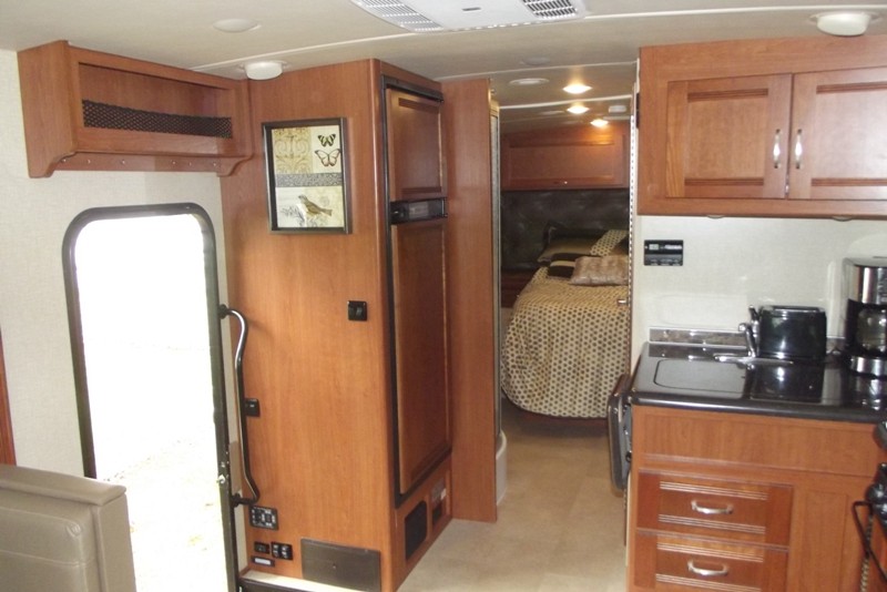 2016 Winnebago Aspect 30J - 005