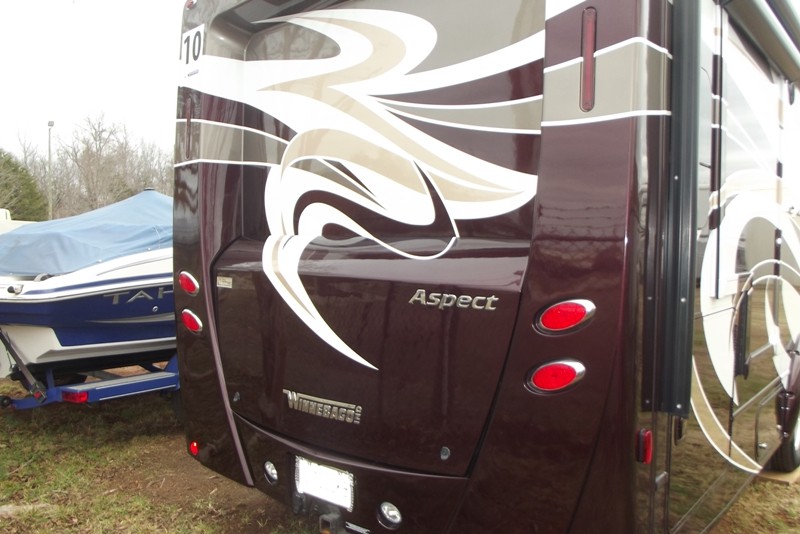 2016 Winnebago Aspect 30J - 019