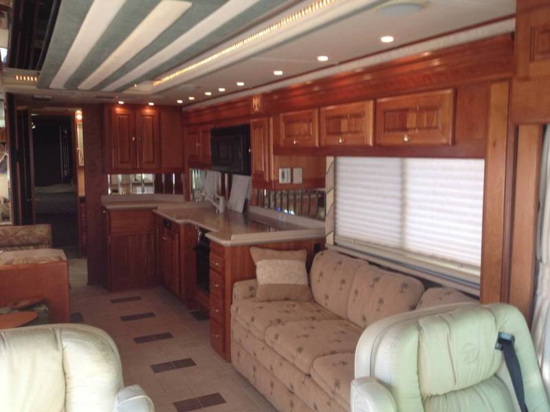 2003 Monaco Executive - 006