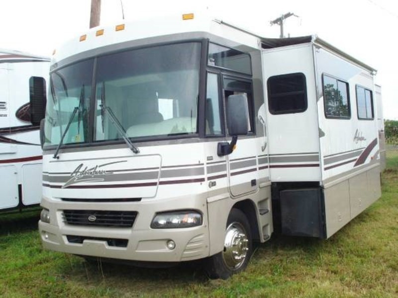 2004 Winnebago Adventurer 38G - 018