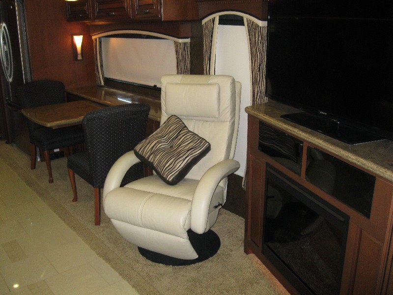 2013 Entegra Coach Aspire 42DEQ - 009