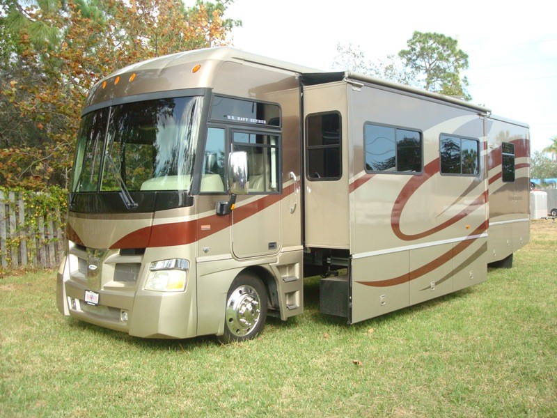 2006 Itasca Suncruiser 35U - 001