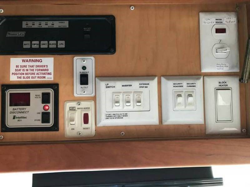 2004 Newmar Dutch Star 4012 - 024