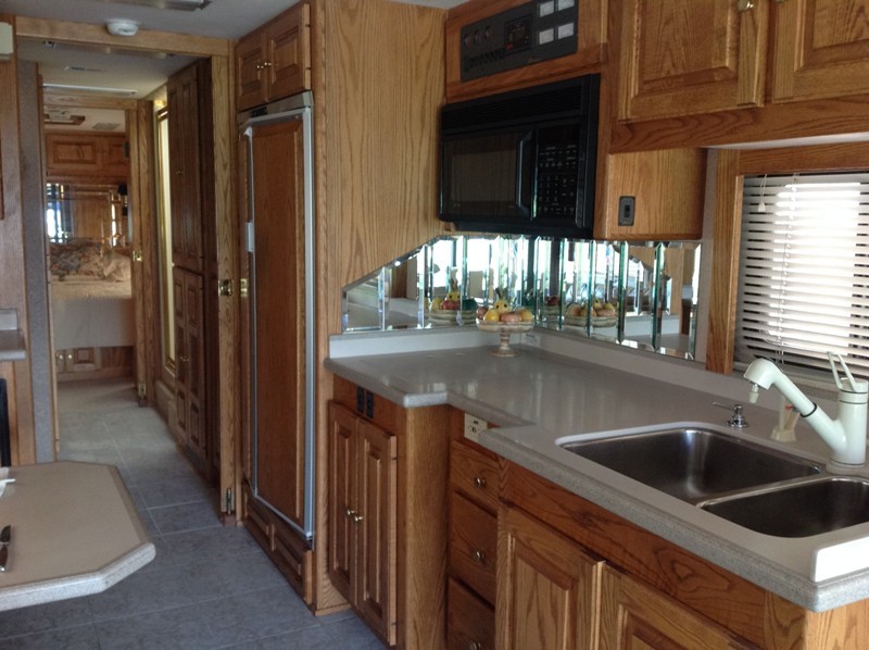 1995 Monaco Crown Royale Signature 40 Admiral - 007