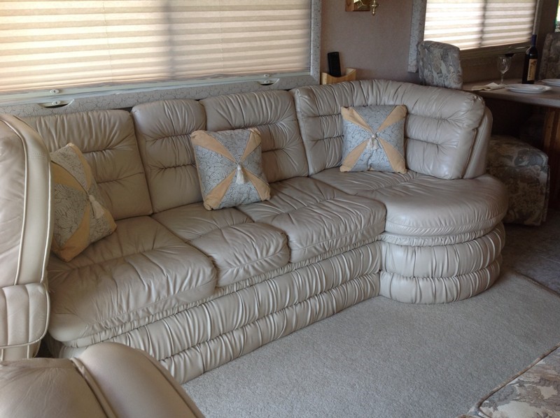 1995 Monaco Crown Royale Signature 40 Admiral - 019