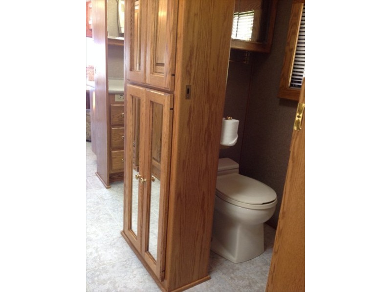 1995 Monaco Crown Royale Signature 40 Admiral - 026