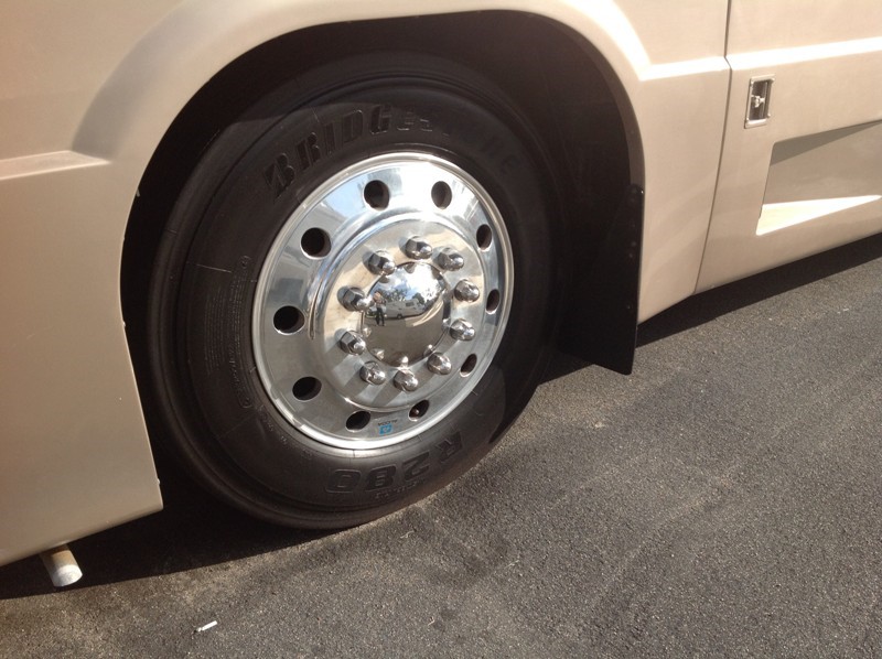 1995 Monaco Crown Royale Signature 40 Admiral - 037