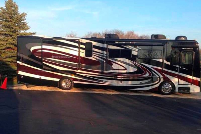 2012 Fleetwood Expedition 38S - 003