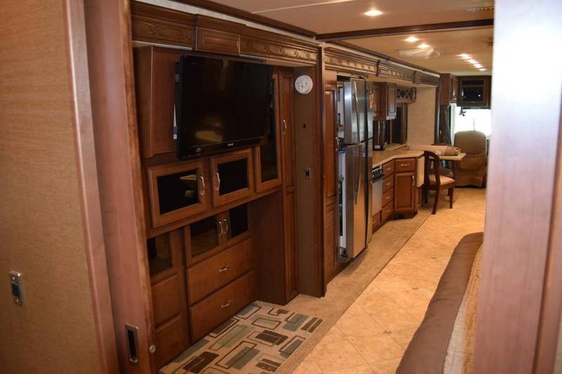 2012 Fleetwood Expedition 38S - 006