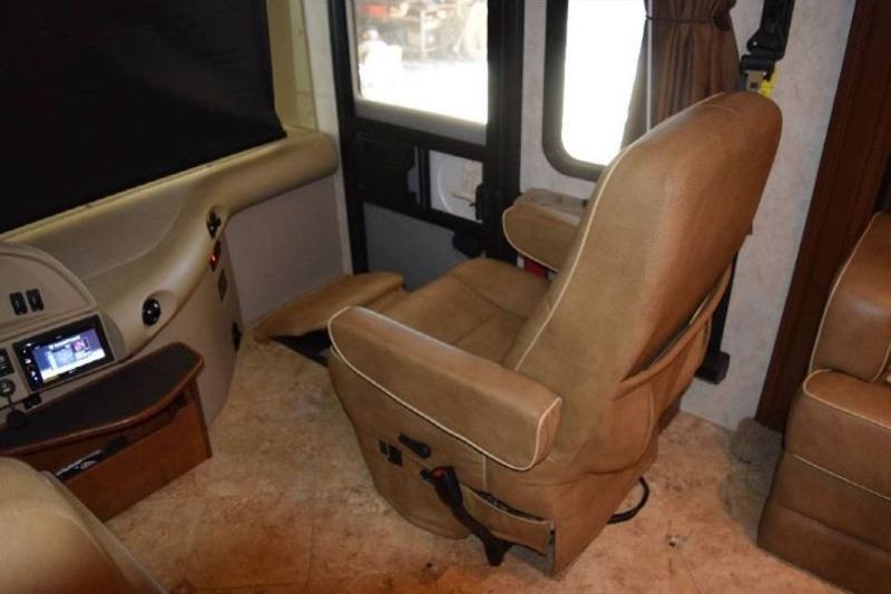 2012 Fleetwood Expedition 38S - 012