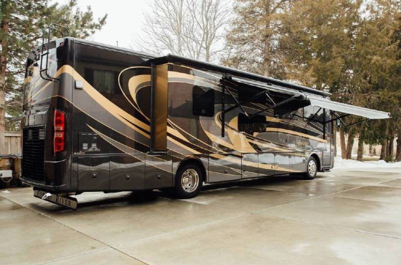 2017 Forest River Berkshire 38A - 002