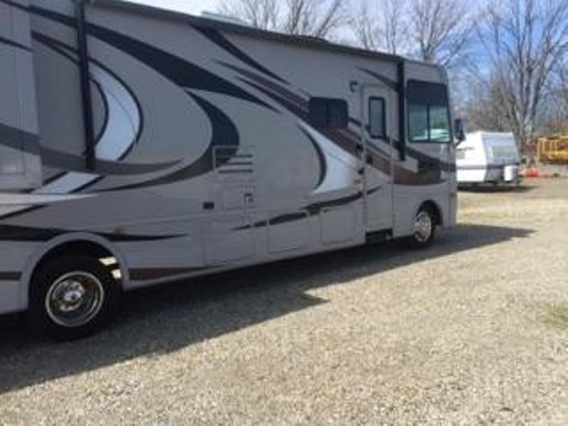 2013 Thor Hurricane 34E - 005