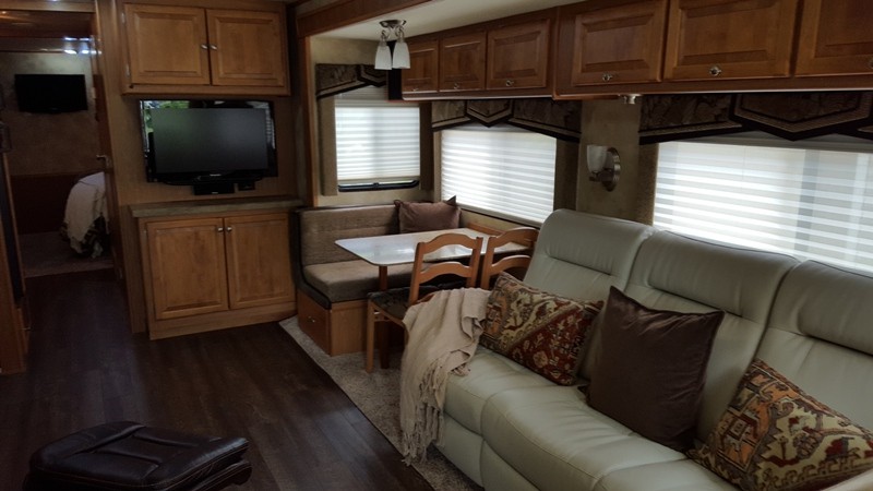 2009 Tiffin Allegro Open Road 35QBA - 005