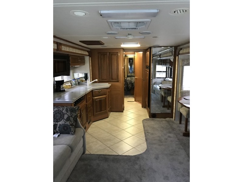 2004 Monaco Safari Cheetah 38PDQ - 006