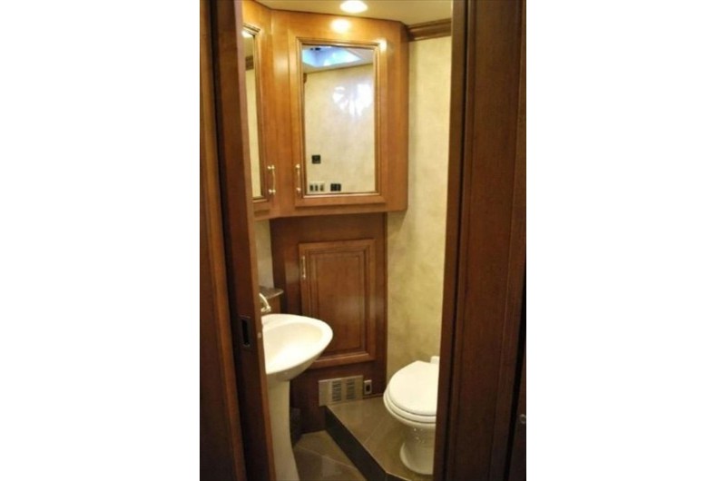 2014 Fleetwood Providence 42M - 013