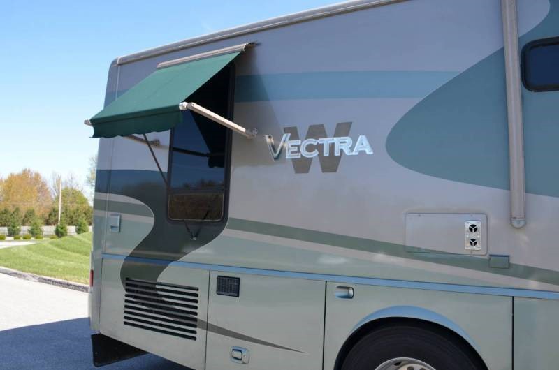2004 Winnebago Vectra 40AD - 004
