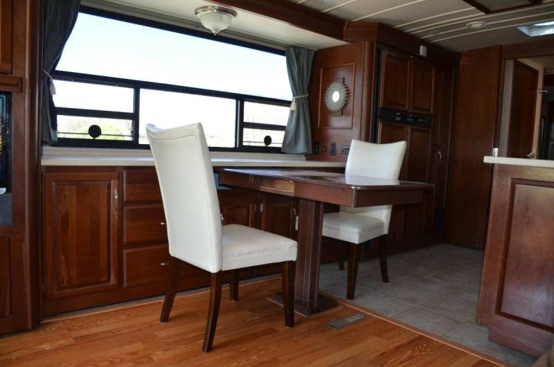 2004 Winnebago Vectra 40AD - 013