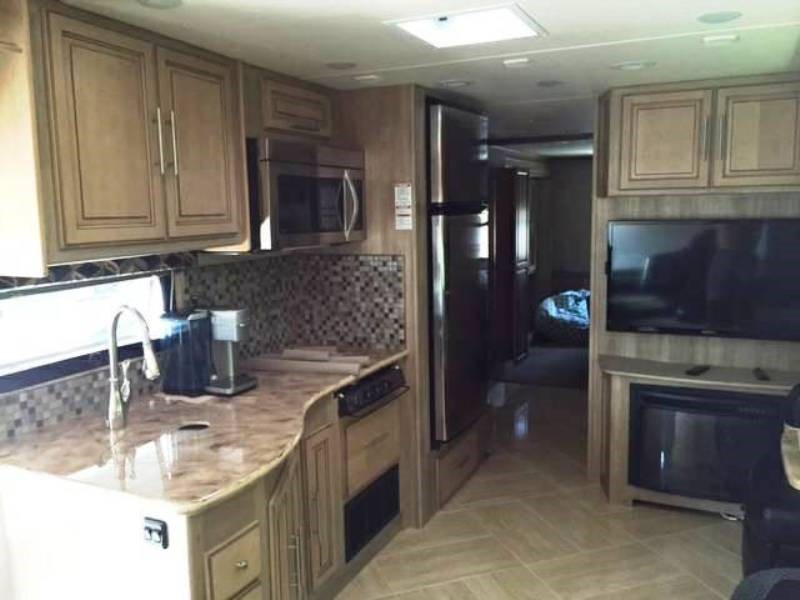 2015 Coachmen Encounter 36BH - 010