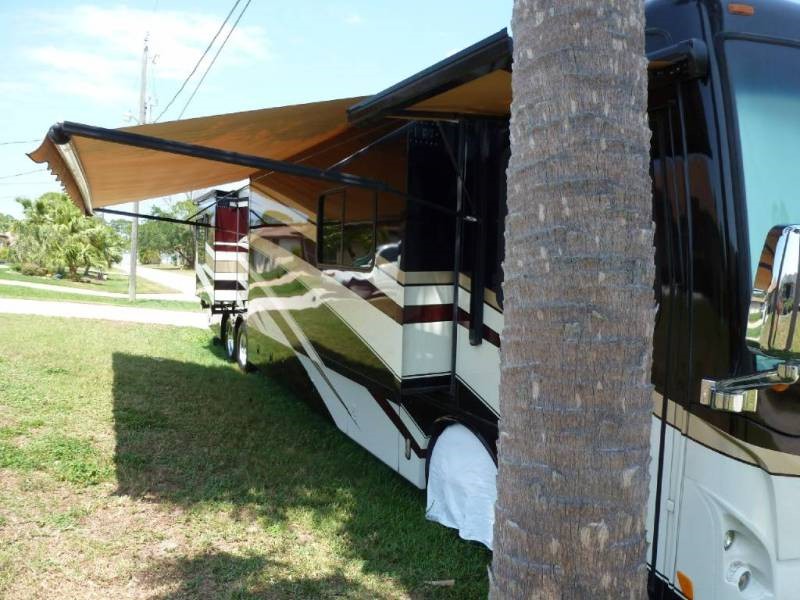 2008 Newmar Dutch Star 4304 - 001