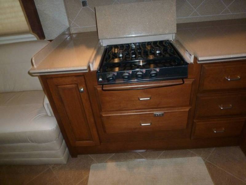 2008 Newmar Dutch Star 4304 - 008