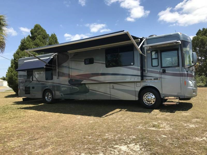 2005 Winnebago Vectra KD - 002