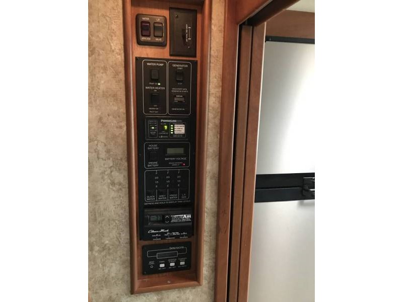 2005 Winnebago Vectra KD - 014