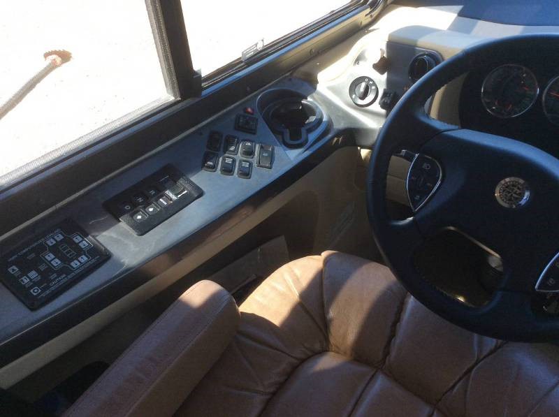 2011 Tiffin Allegro Bus 43QGP - 010
