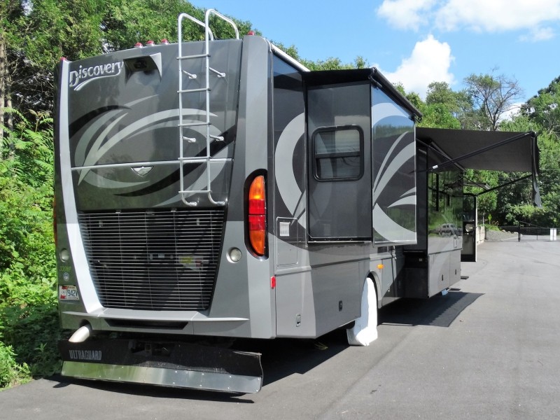 2007 Fleetwood Discovery 40X - 001