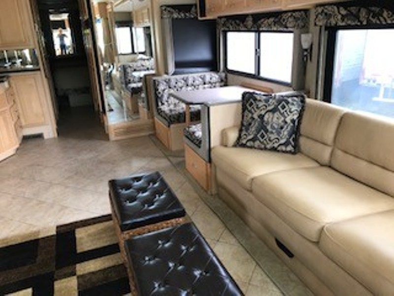 2007 Tiffin Phaeton 40QDH - 006