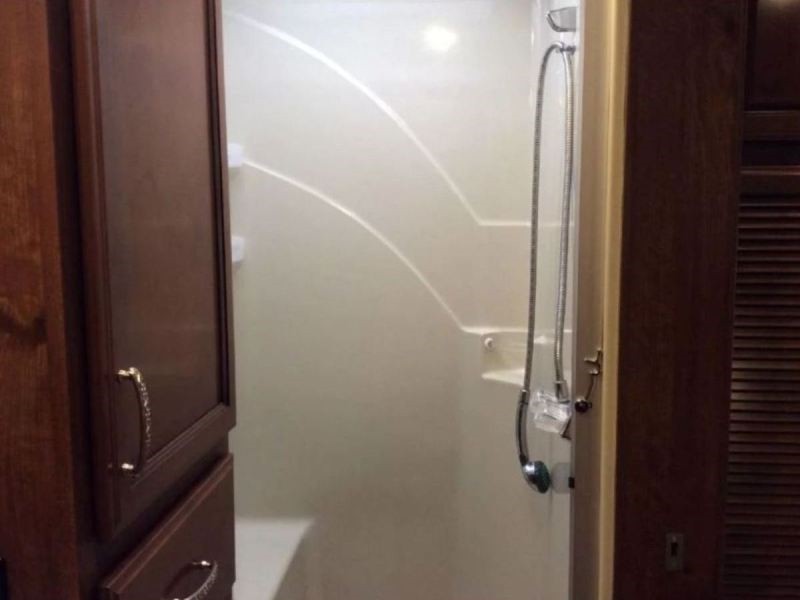 2014 Fleetwood Bounder 35K - 022