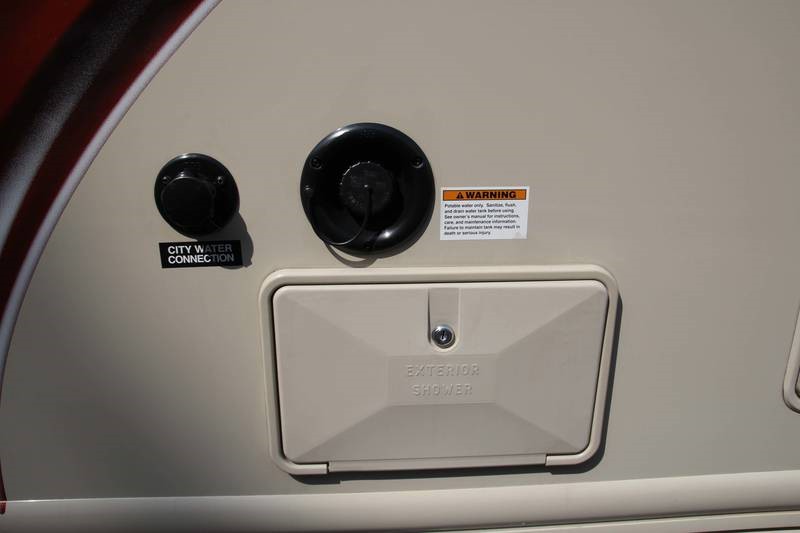 2016 Thor Motor Coach Vegas 25.2 - 008