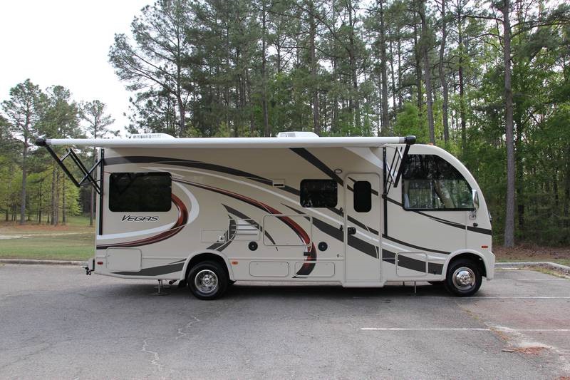 2016 Thor Motor Coach Vegas 25.2 - 022