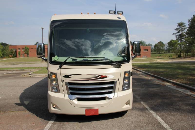 2016 Thor Motor Coach Vegas 25.2 - 032