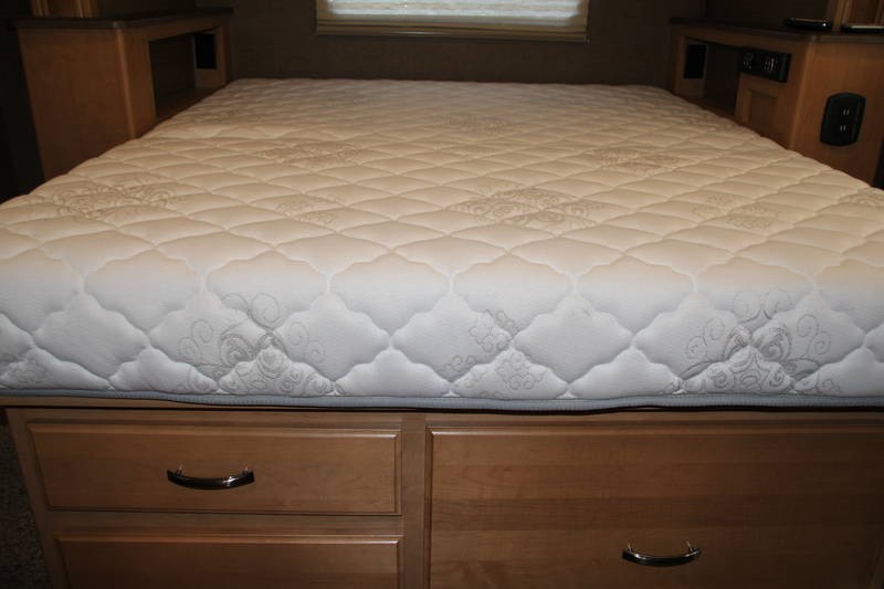 2016 Thor Motor Coach Vegas 25.2 - 038