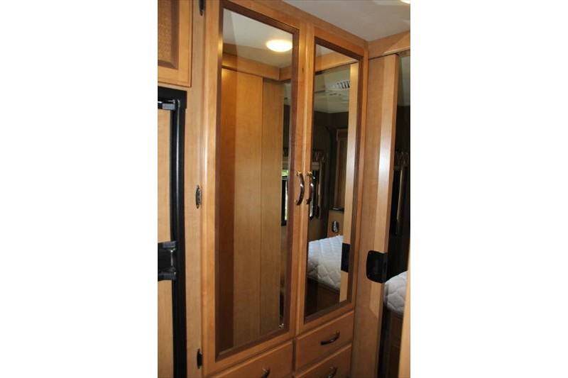 2016 Thor Motor Coach Vegas 25.2 - 048