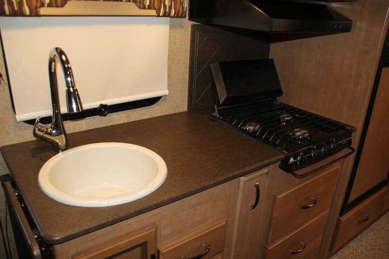 2016 Thor Motor Coach Vegas 25.2 - 062