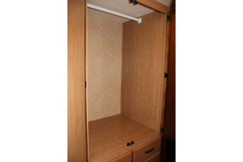 2016 Thor Motor Coach Vegas 25.2 - 072