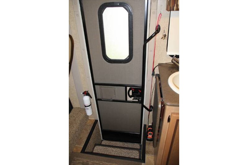 2016 Thor Motor Coach Vegas 25.2 - 075