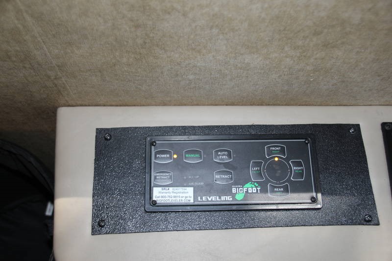 2016 Thor Motor Coach Vegas 25.2 - 078