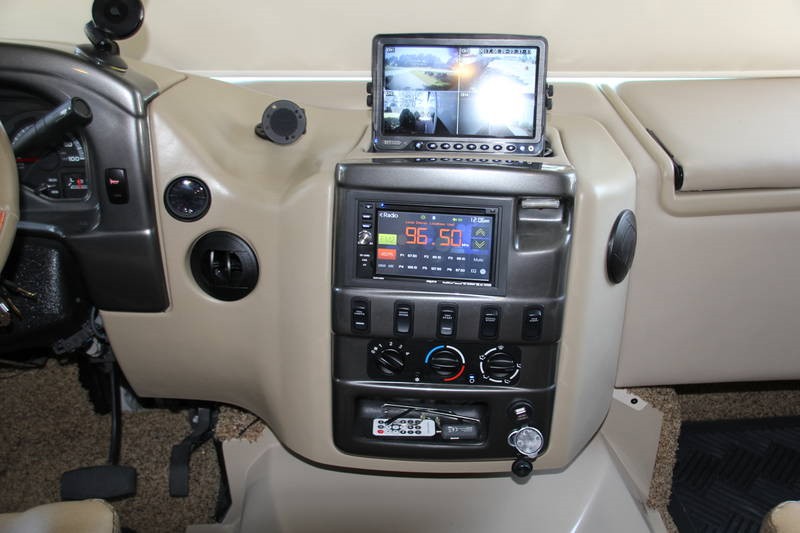 2016 Thor Motor Coach Vegas 25.2 - 082