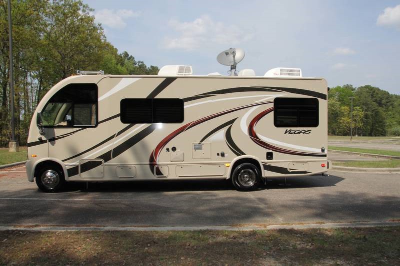 2016 Thor Motor Coach Vegas 25.2 - 097