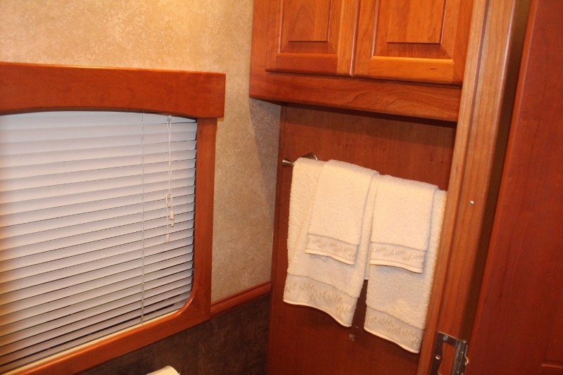 2009 Tiffin Allegro Bus 40 QSP - 014