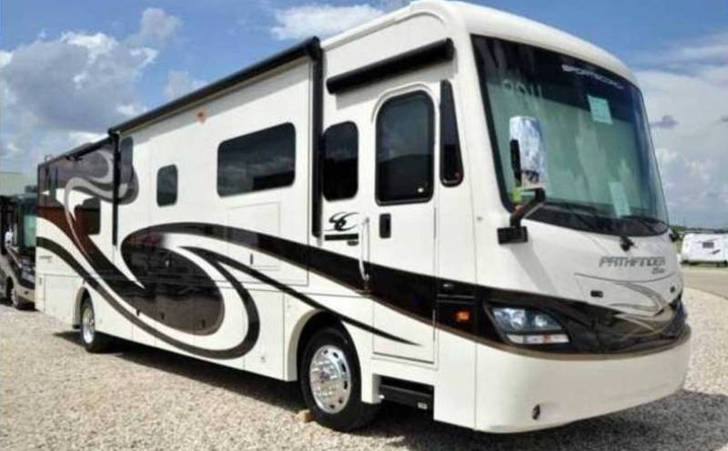 2015 Coachmen Pathfinder 404RB - 001