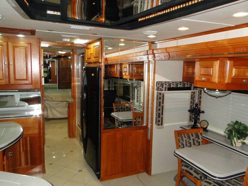 2005 Monaco Executive 45CAQ - 006