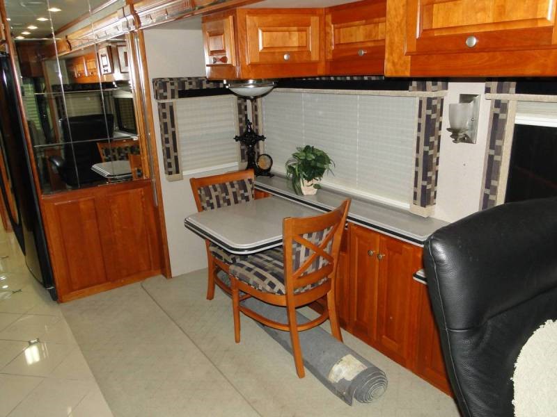 2005 Monaco Executive 45CAQ - 007