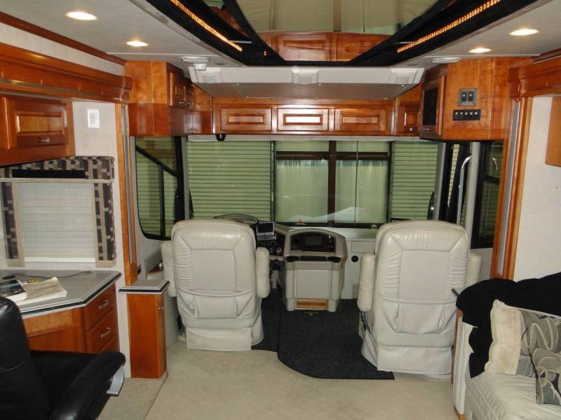 2005 Monaco Executive 45CAQ - 009