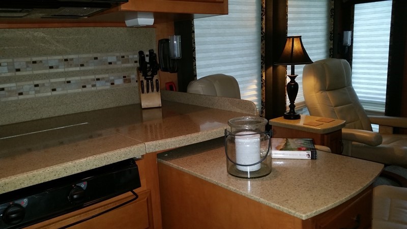 2009 Newmar Dutch Star 4386 - 007