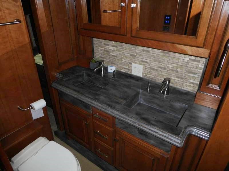 2014 Tiffin Allegro Bus 37AP - 011