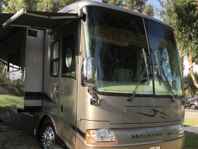 2005 Newmar Mountain Aire 4304 - 002