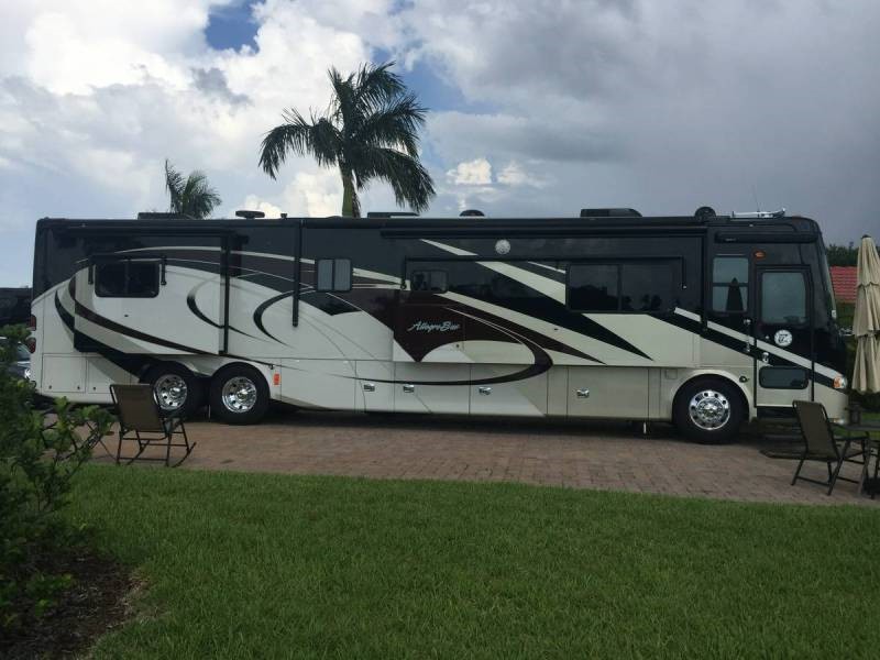 2009 Tiffin Allegro Bus 43QRP - 002